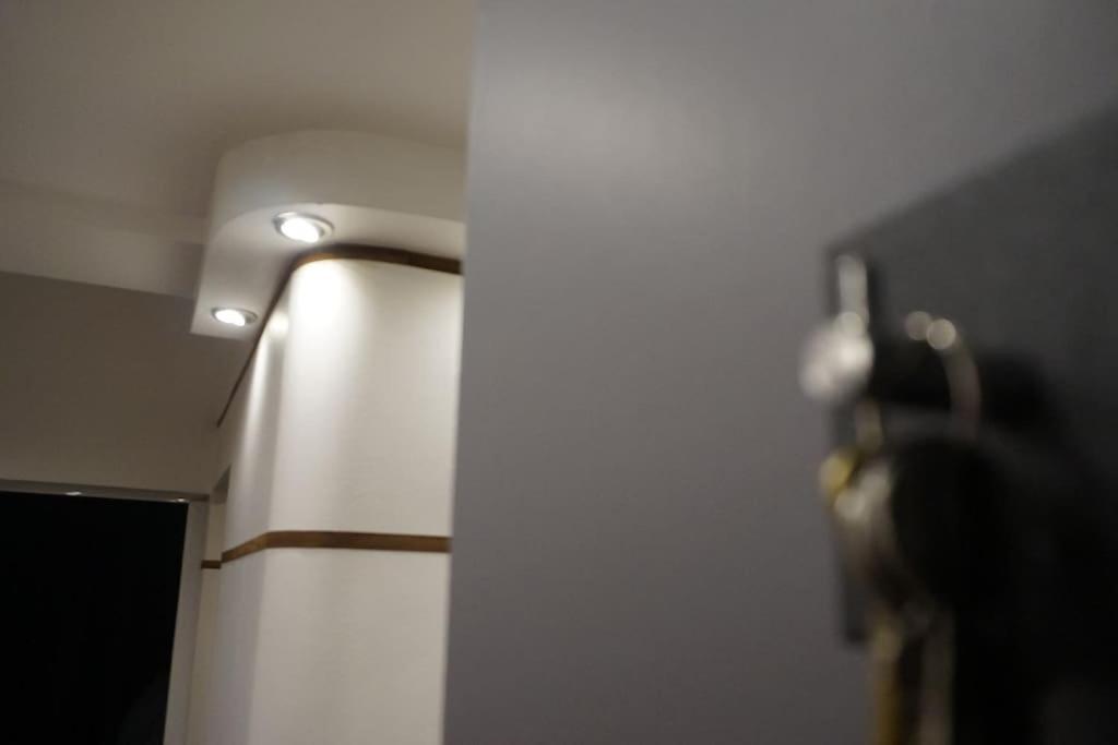 Sofia Zen - On Metro, Ultra Fast Wi-Fi Apartment Екстериор снимка