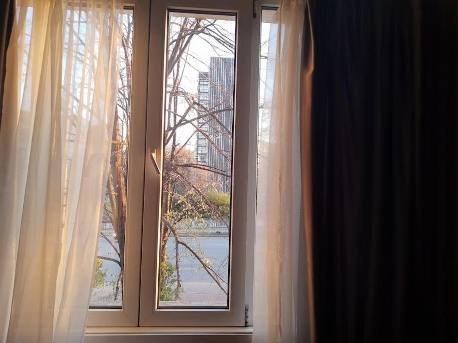 Sofia Zen - On Metro, Ultra Fast Wi-Fi Apartment Екстериор снимка